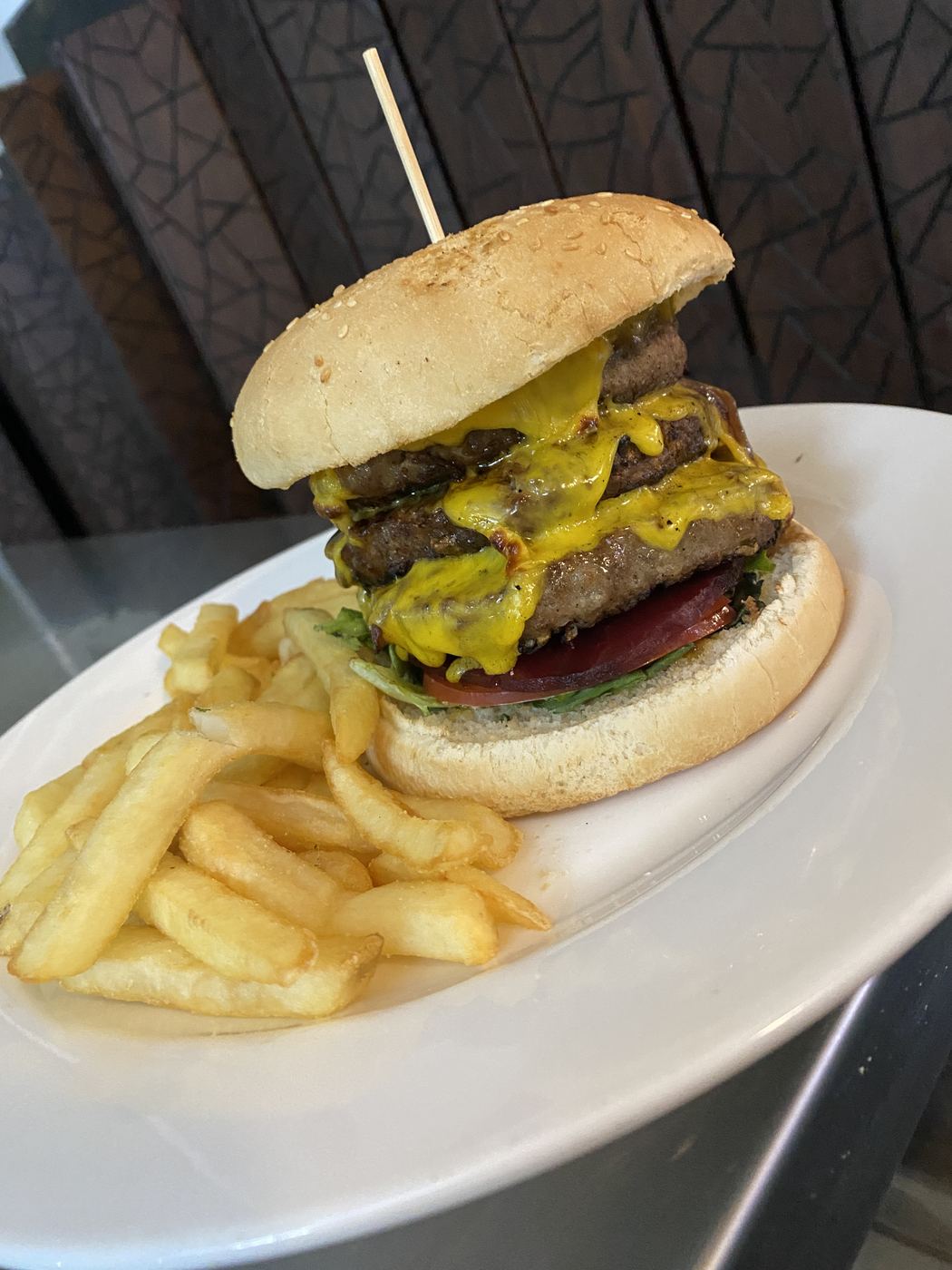 Double beef burger with chips